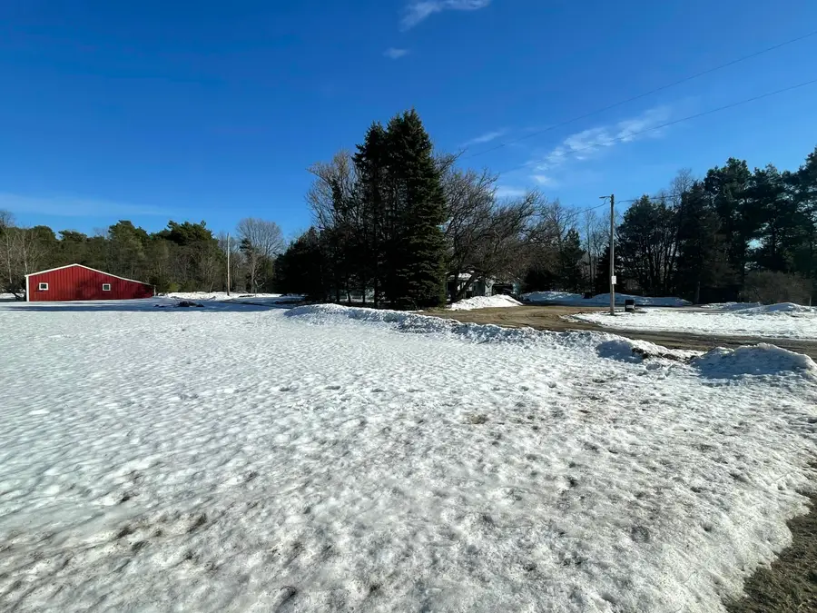 3008 N Amber Road, Scottville, MI 49454 - #3