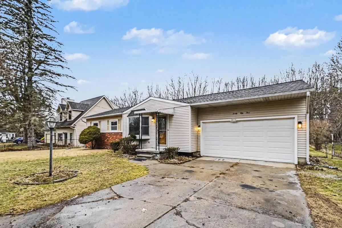2054 Raby Road, Haslett, MI 48840 - #1