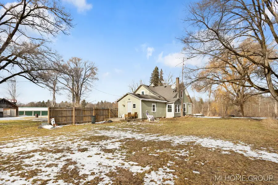 20449 W Howard City-edmore, Howard City, MI 49329 - #3