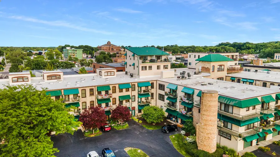 110 N Harbor #310, Grand Haven, MI 49417 - #3