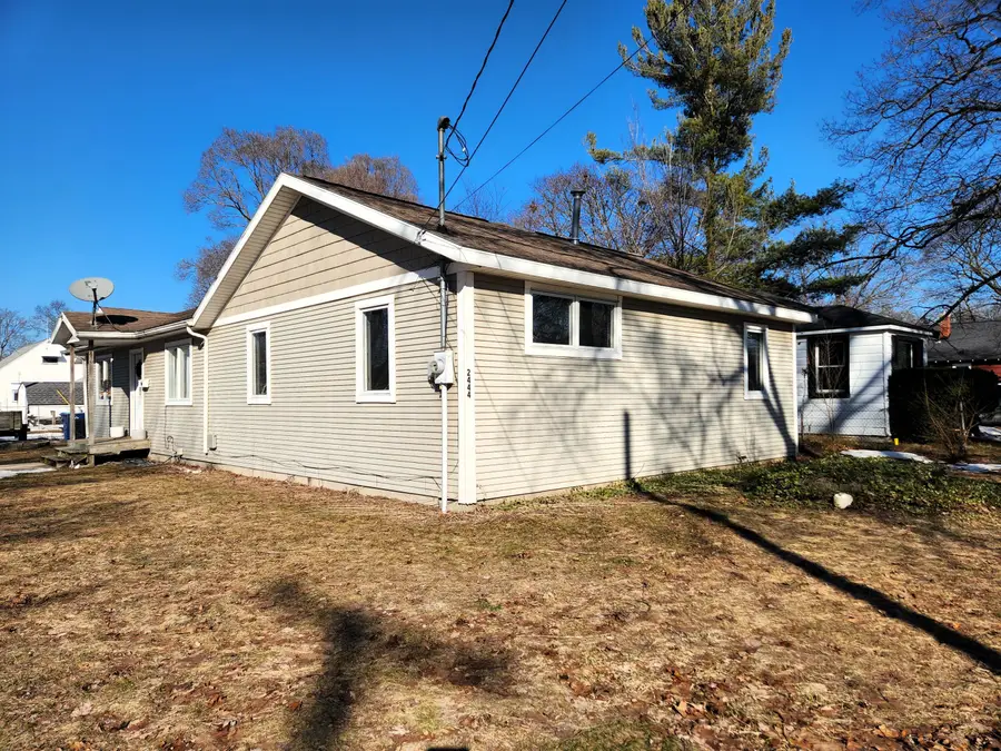 2444 Harding Avenue, Muskegon, MI 49441 - #3