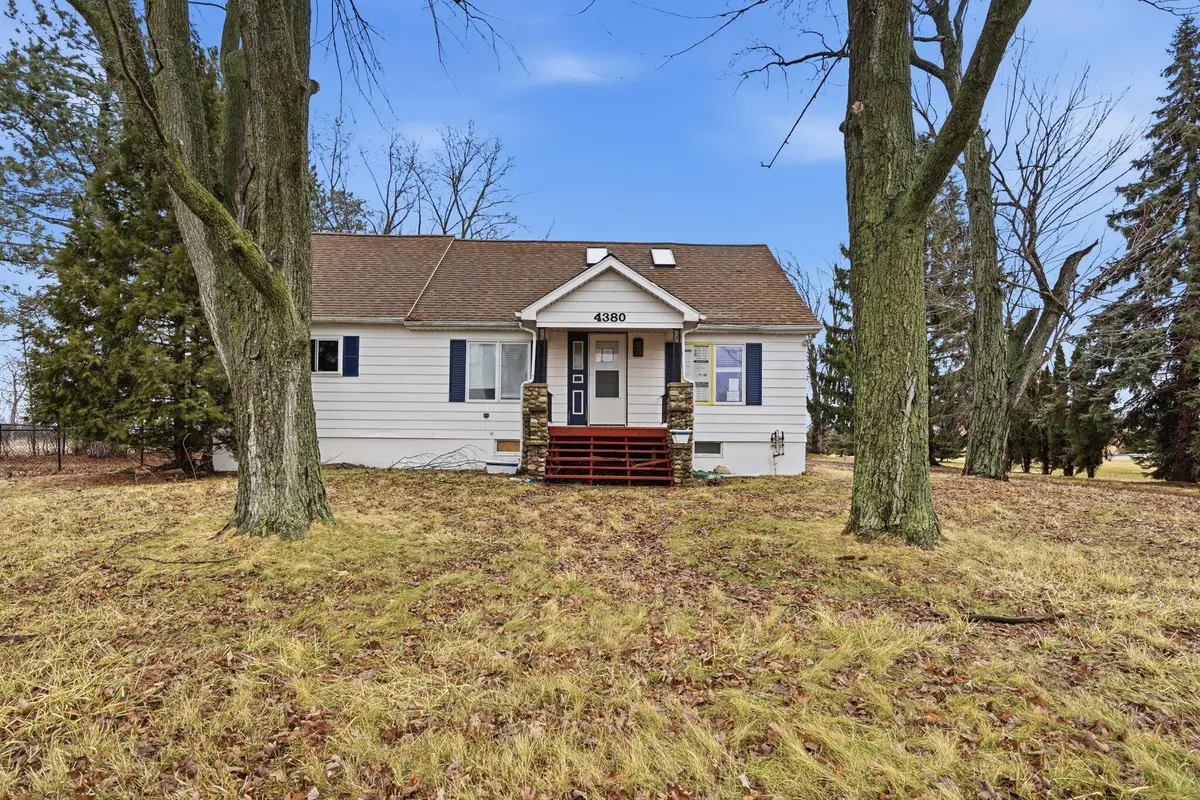 4380 N Center Road, Saginaw, MI 48604 - #1