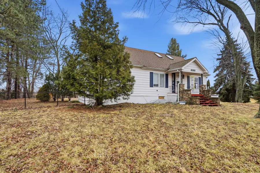 4380 N Center Road, Saginaw, MI 48604 - #3