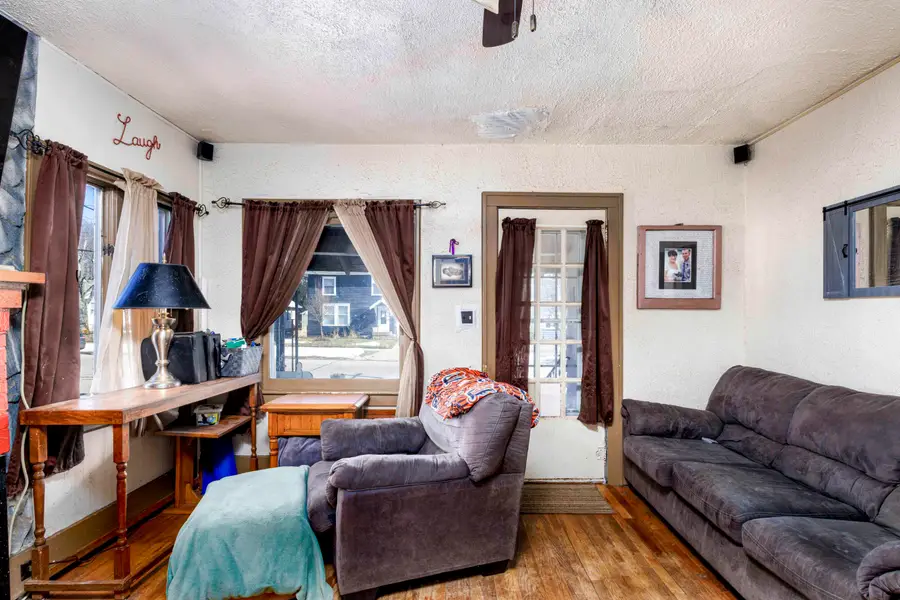 2021 Edgewood Avenue Ne, Grand Rapids, MI 49505 - #3