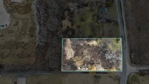 680 N Territorial Road W, Ann Arbor, MI 48105