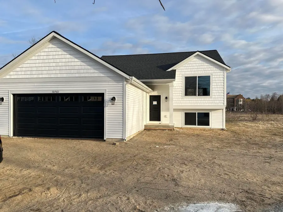 4011 Groveland Avenue Sw, Wyoming, MI 49519 - #2