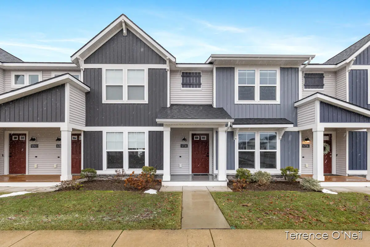 6738 Promenade Street Ne, Rockford, MI 49341 - #1