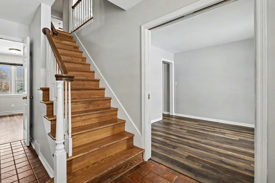 3427 W Valley View, Saint Joseph, MI 49085 - #3