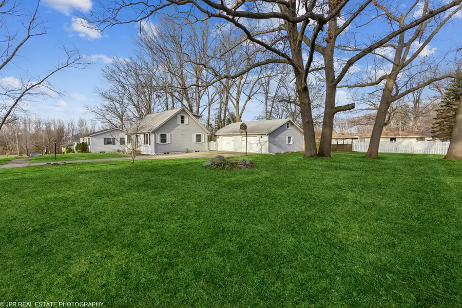 28 S Griffith Street, New Buffalo, MI 49117 - #2