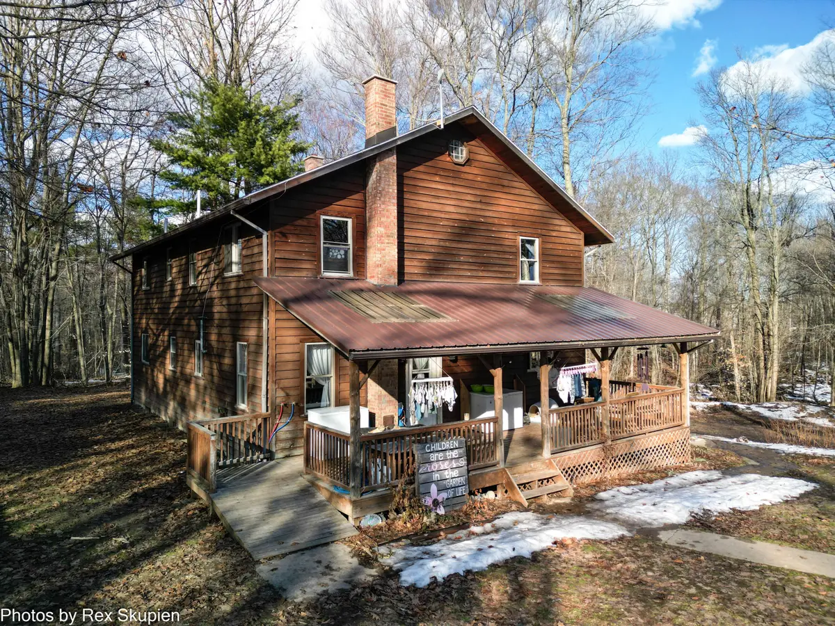 1314 W 40th Street, Fremont, MI 49412 - #1