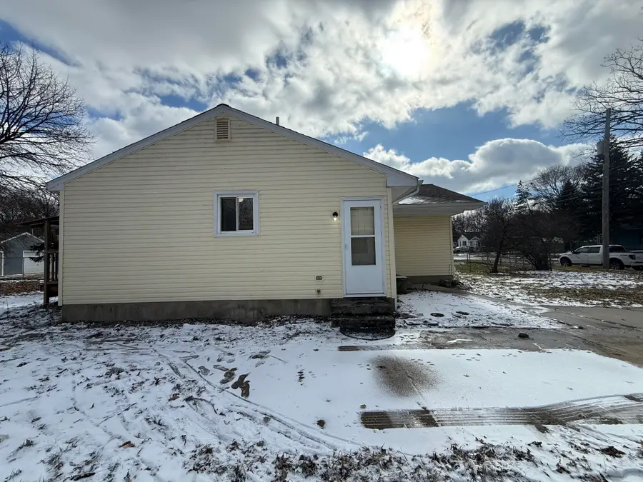 1632 Ohio Avenue, Lansing, MI 48906 - #3