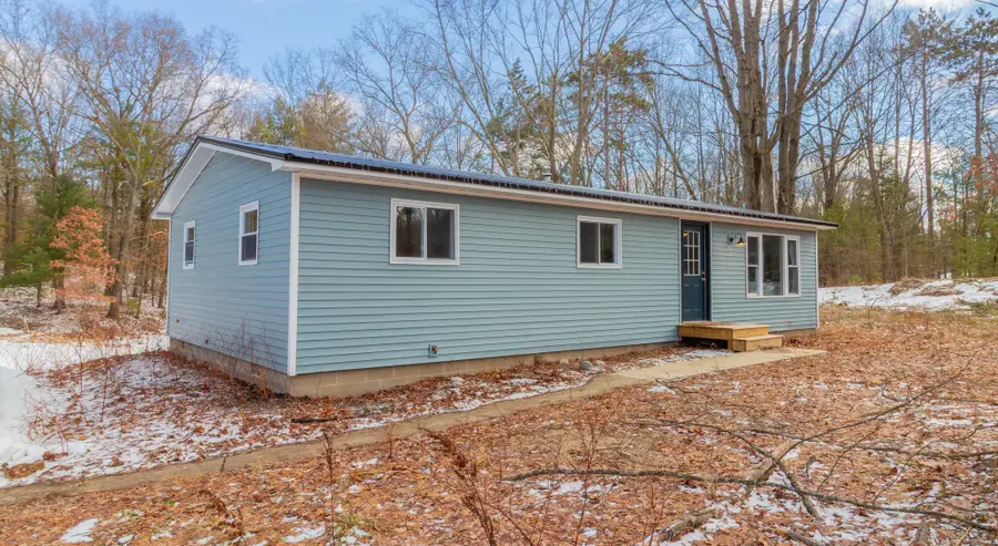 9848 90th Avenue, Mecosta, MI 49332 - #3