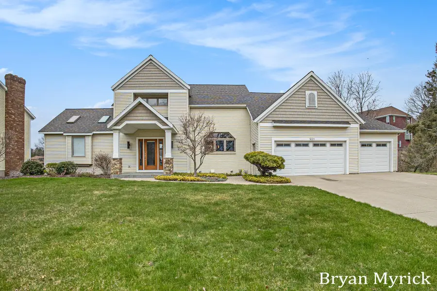 921 Meadow Ridge Drive, Holland, MI 49424 - #2