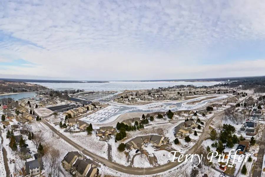 3690 Simpson Avenue, Muskegon, MI 49441 - #3