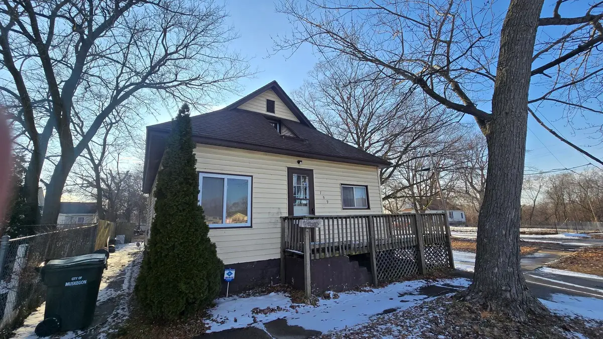 759 Emerald Street, Muskegon, MI 49442 - #1