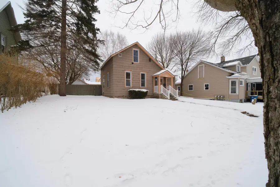 356 3rd Street, Manistee, MI 49660 - #2