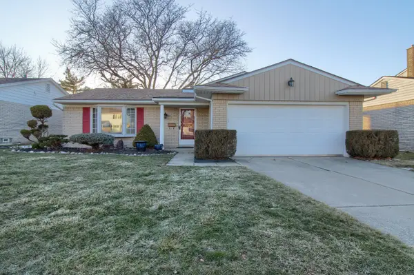 4122 Longmeadow Drive, Trenton, MI 48183