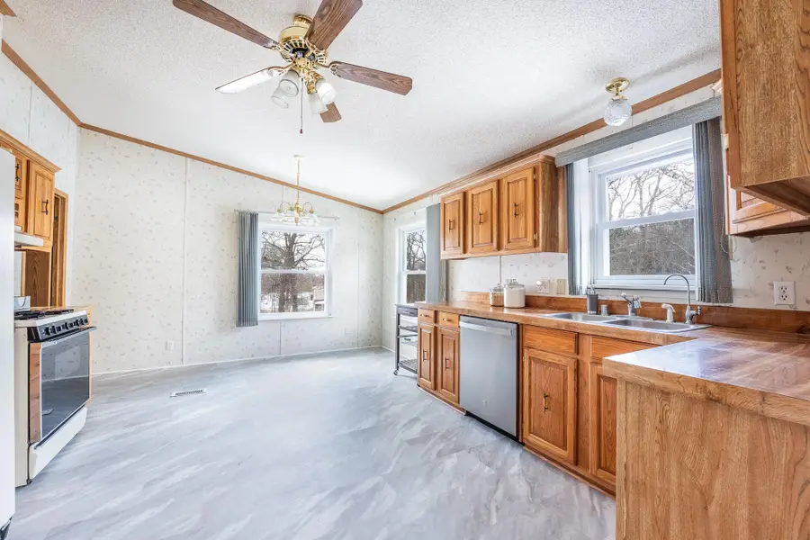 3700 E D Avenue, Kalamazoo, MI 49009 - #3