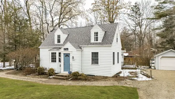 7541 Harbert Road, Sawyer, MI 49125