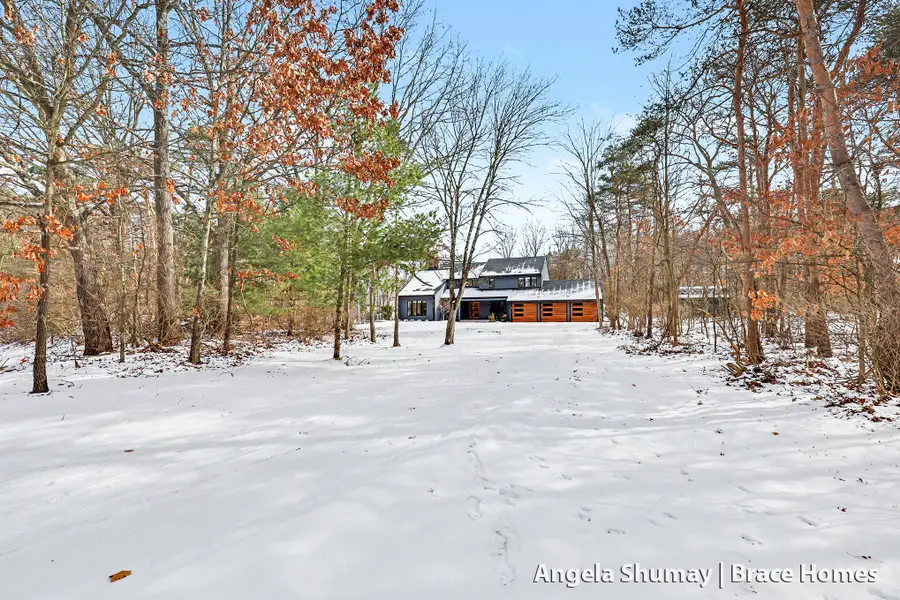 400 Greentree Lane Ne, Ada, MI 49301 - #3