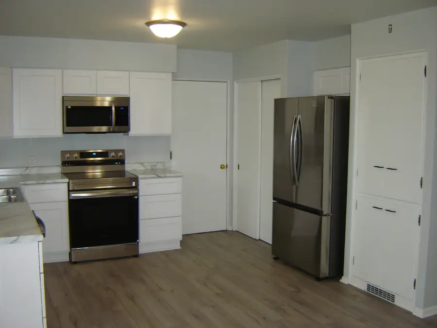 271 68th Street Sw, Grand Rapids, MI 49548 - #3