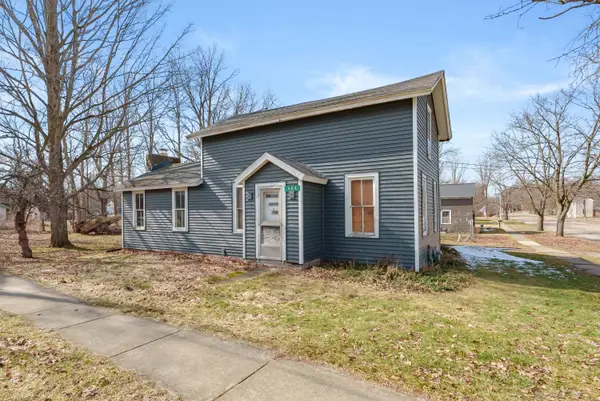 404 Park Street, Plainwell, MI 49080