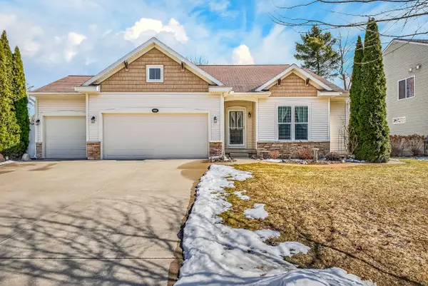 13335 Patchin Drive, Nunica, MI 49448