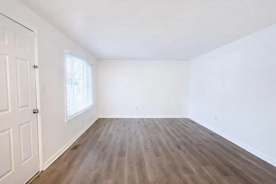 146 W Beverly Avenue, Pontiac, MI 48340 - #2