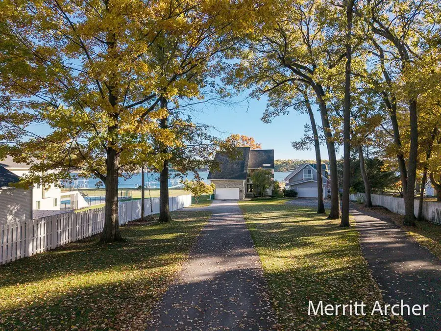 1499 Glenwood Avenue, Muskegon, MI 49445 - #3