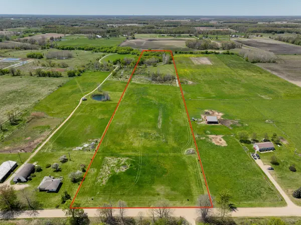 6045 Herrington Road N, Webberville, MI 48892