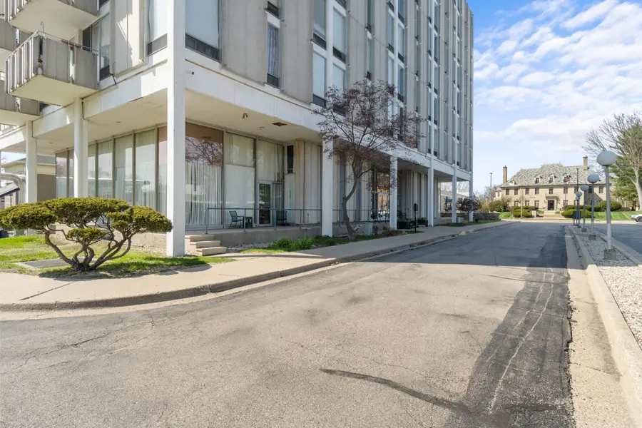 715 W Michigan Avenue #502, Jackson, MI 49201 - #2