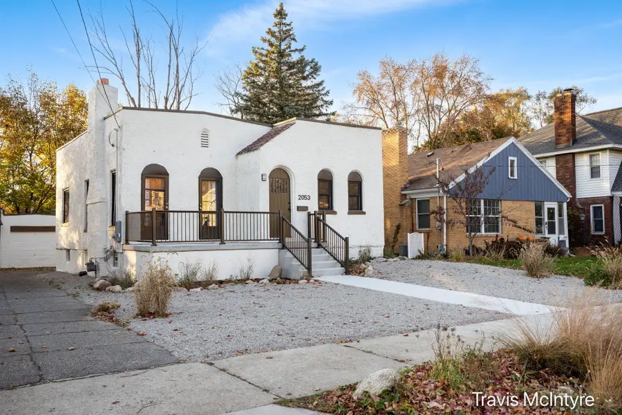 2053 Paris Avenue Se, Grand Rapids, MI 49507 - #3
