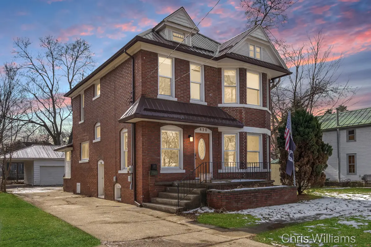 420 E Bond Street, Hastings, MI 49058 - #1