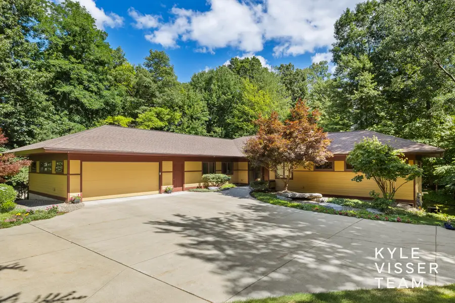 4444 Oak River Drive Ne, Northview, MI 49525 - #2