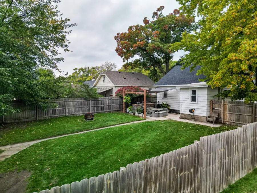 1342 Mason Street Ne, Grand Rapids, MI 49503 - #2