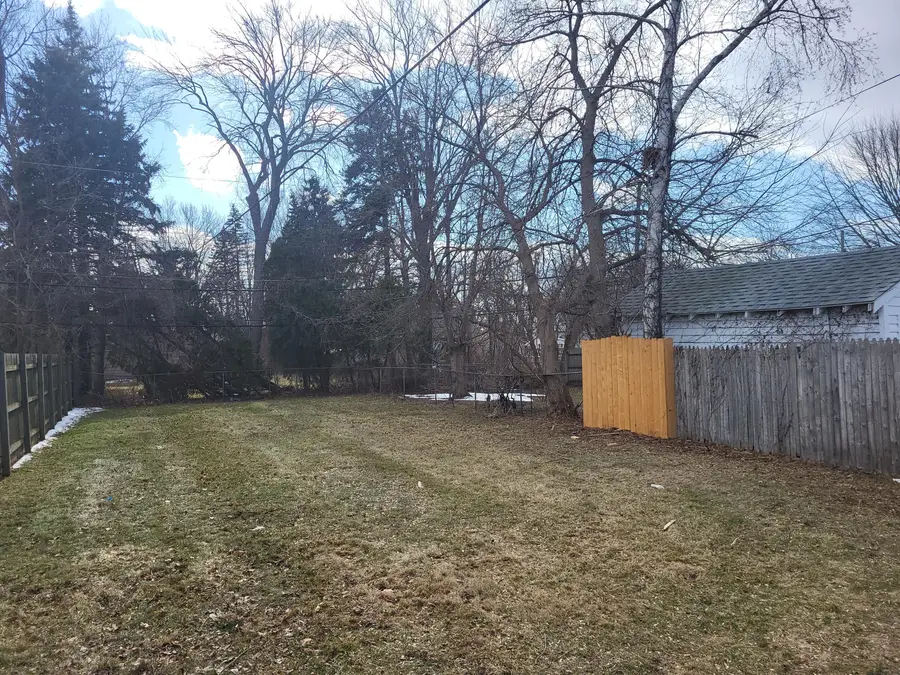 22032 Elizabeth Street, Saint Clair Shores, MI 48080 - #3