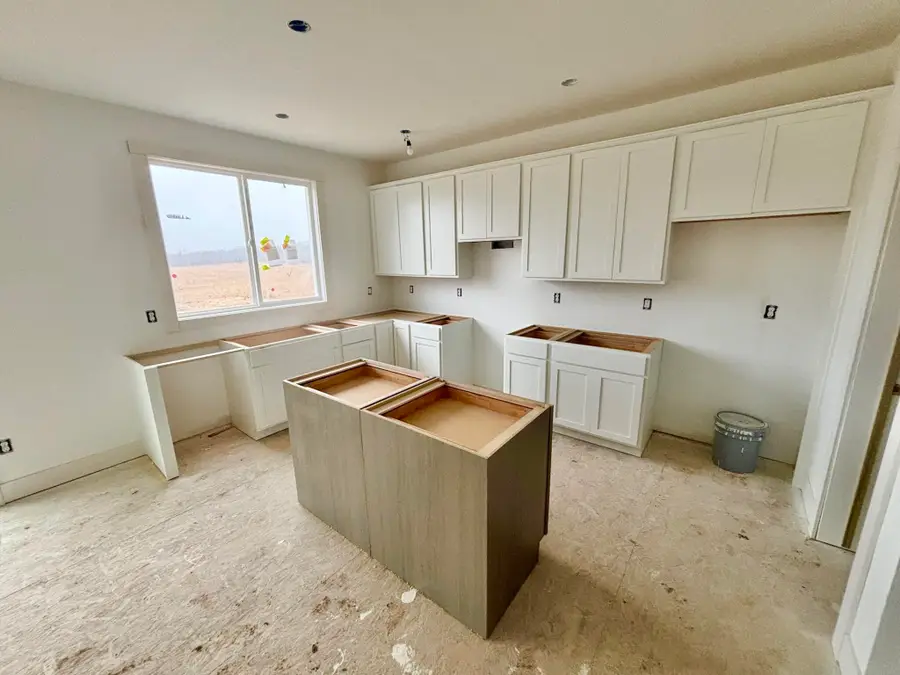 7129 Kettle Dale Avenue Se, Alto, MI 49302 - #2