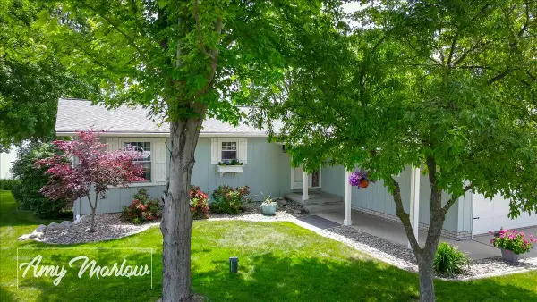 8360 Bay Drive Ne, Rockford, MI 49341