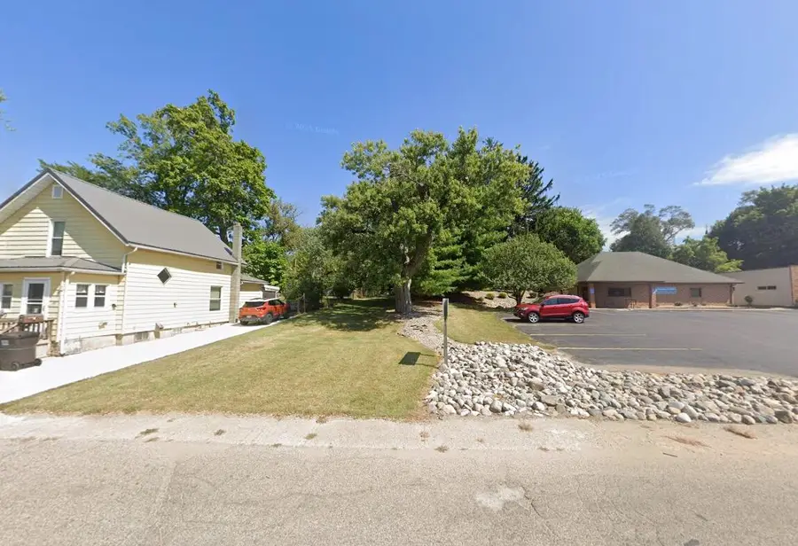55 E Saint Joe Street, Hillsdale, MI 49242 - #2