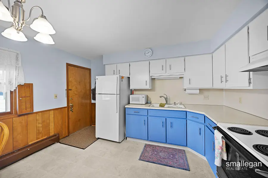 631 Blue Ash Drive Se, Kentwood, MI 49548 - #3