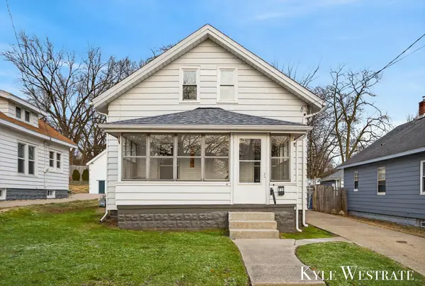 714 Emerald Avenue Ne, Grand Rapids, MI 49503