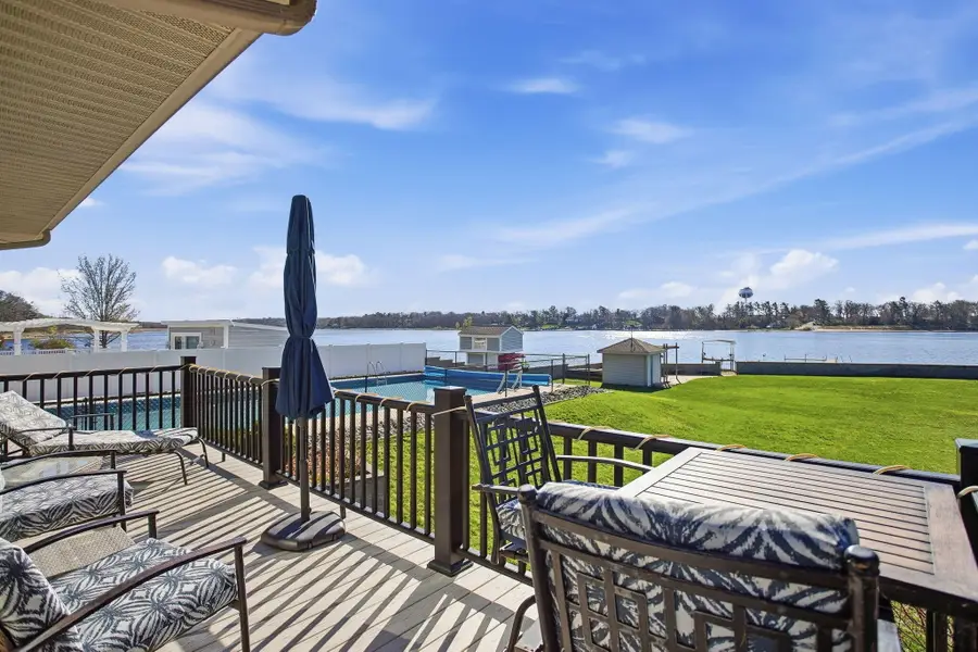 530 Glenwood Avenue, Muskegon, MI 49445 - #2