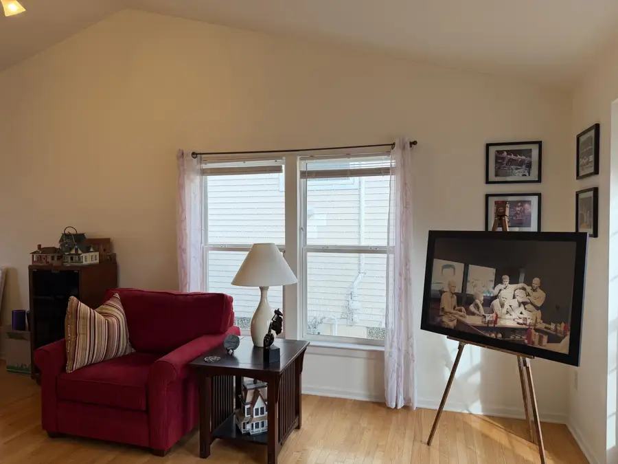 3374 Cromwell Road, Ann Arbor, MI 48105 - #2