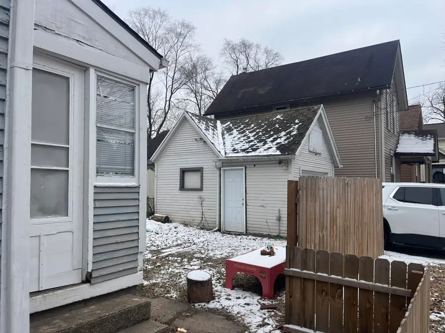 934 10th Street Nw, Grand Rapids, MI 49504 - #3