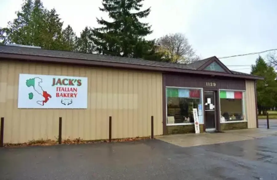 1129 N State Street, Big Rapids, MI 49307 - #3