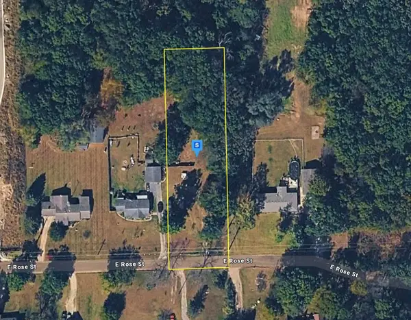 927 E Rose Street, Holly, MI 48442