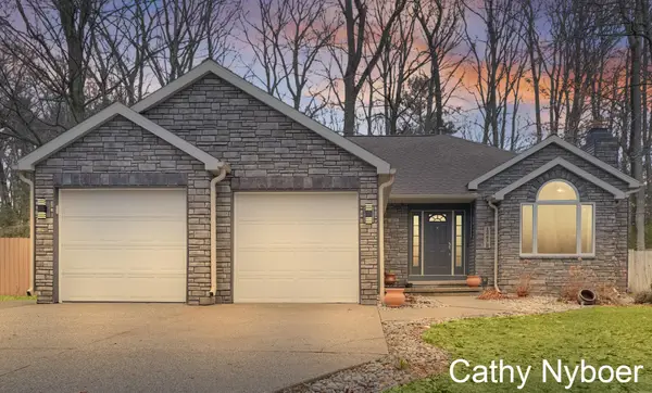 13478 Lakeshore Avenue, Grand Haven, MI 49417