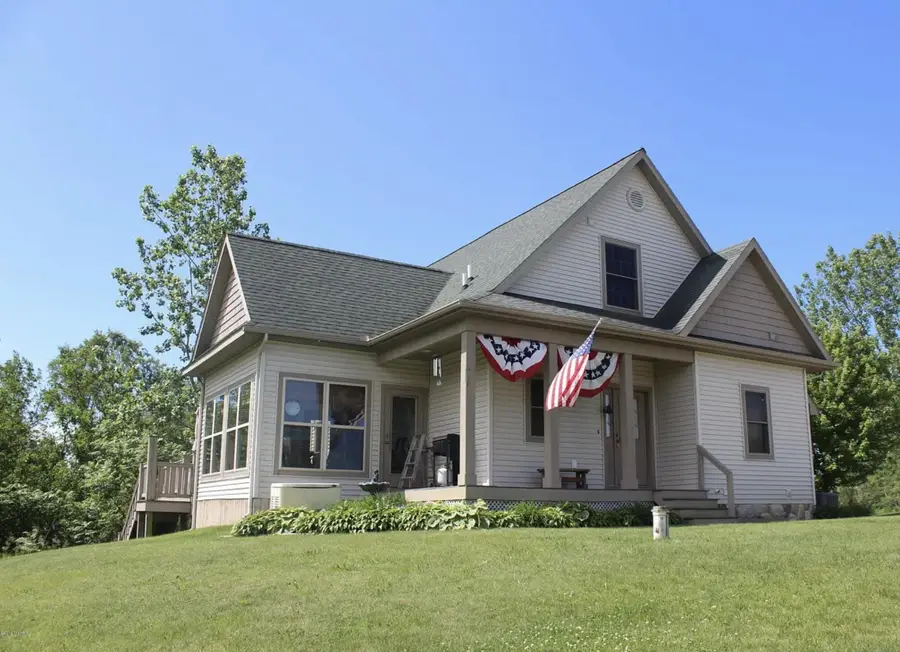 511 E Southern Road, Coldwater, MI 49036 - #2
