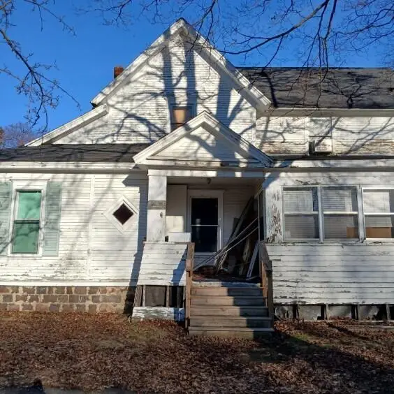 706 N Monroe Street, Albion, MI 49224