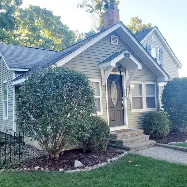 524 Hickory Street, Milford, MI 48381